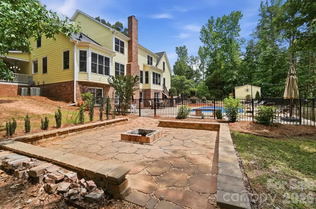 512 Pump Jack Way Waxhaw NC 28173