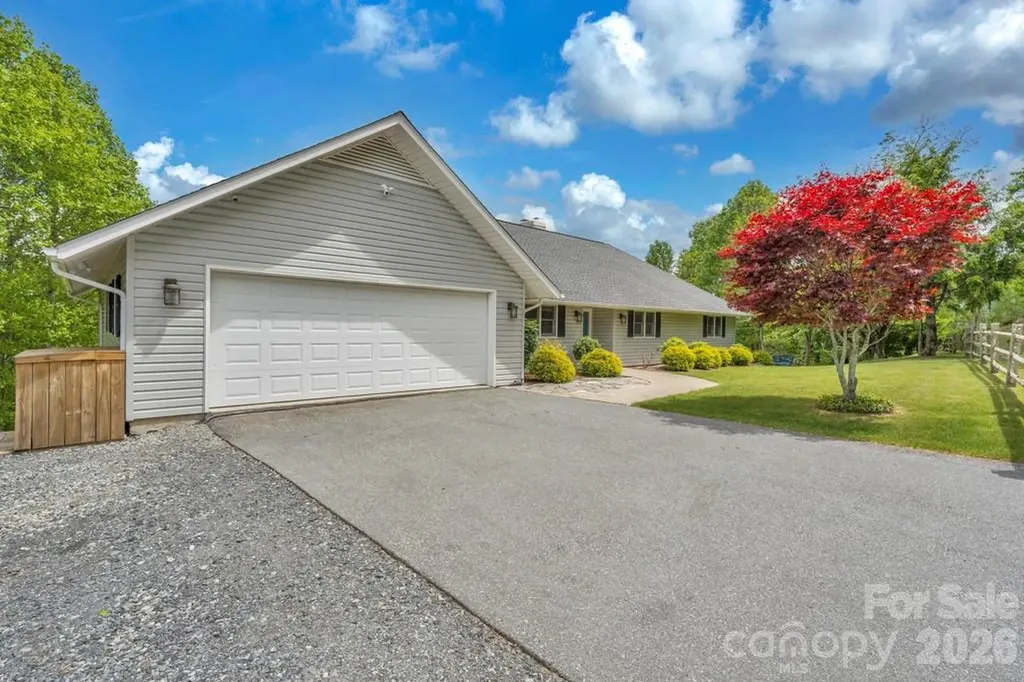 784 Alpine Drive Seven Devils NC 28604