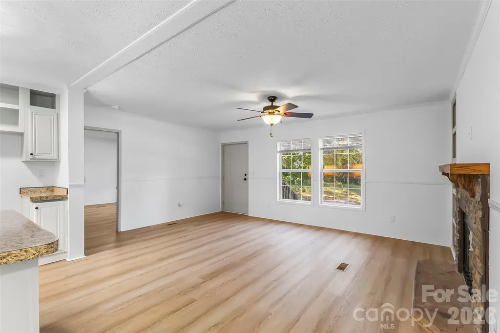 17 Windy Acres Drive Hendersonville NC 28792