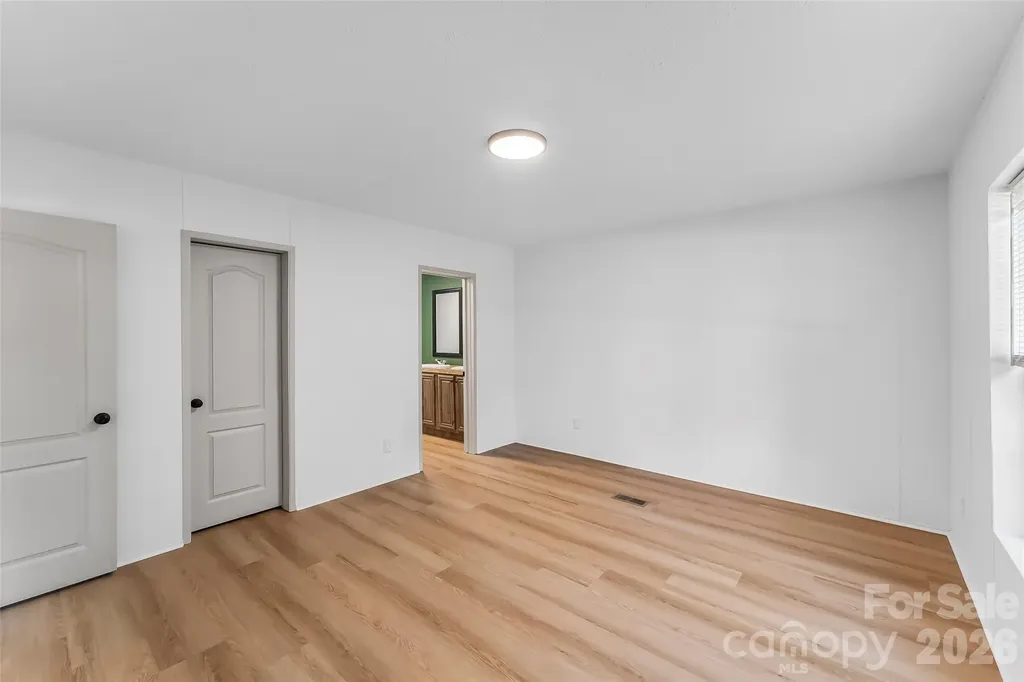 17 Windy Acres Drive Hendersonville NC 28792