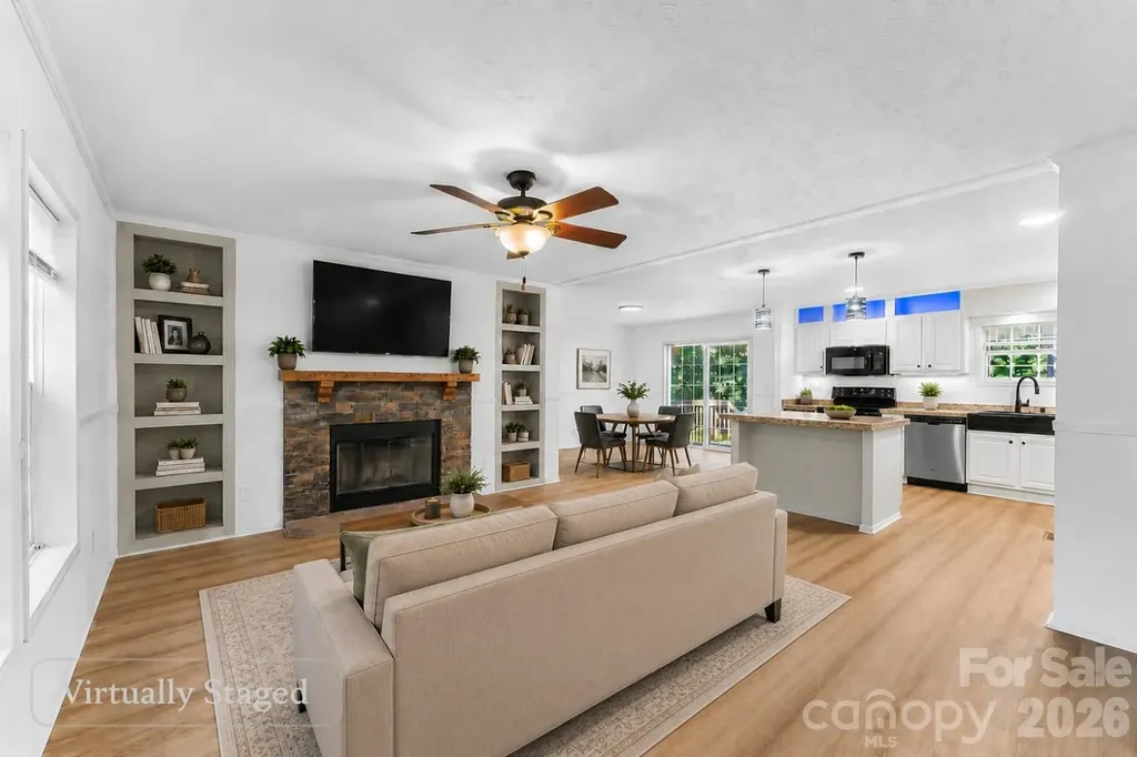 17 Windy Acres Drive Hendersonville NC 28792