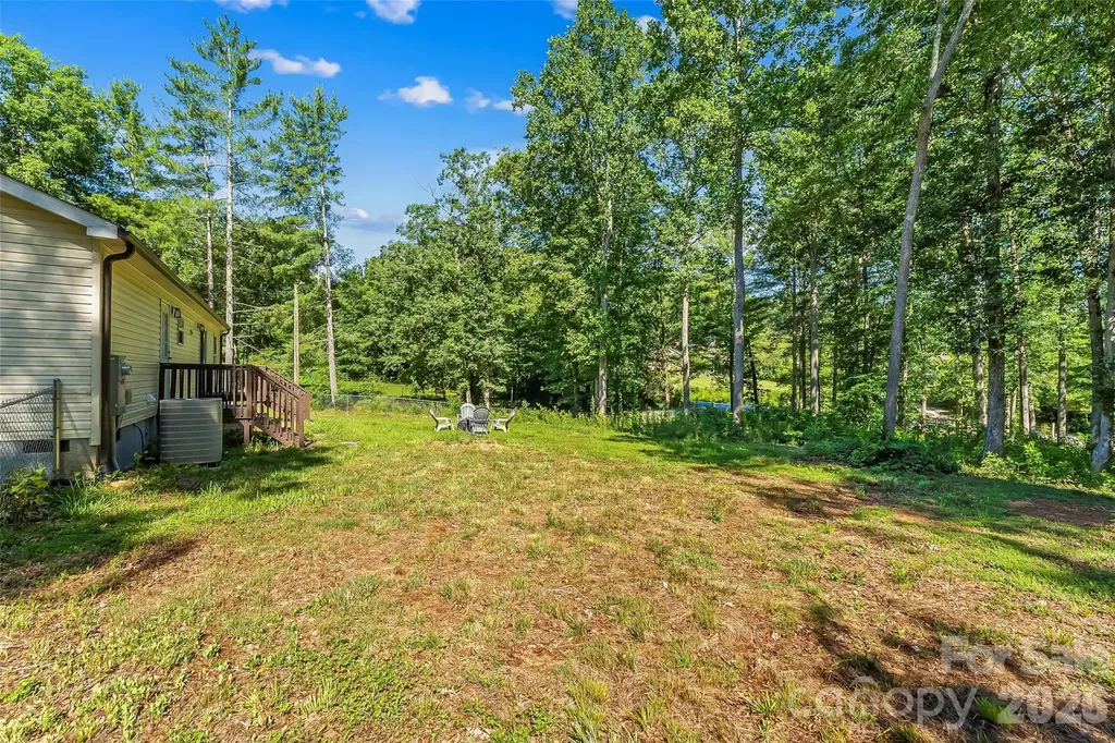 17 Windy Acres Drive Hendersonville NC 28792