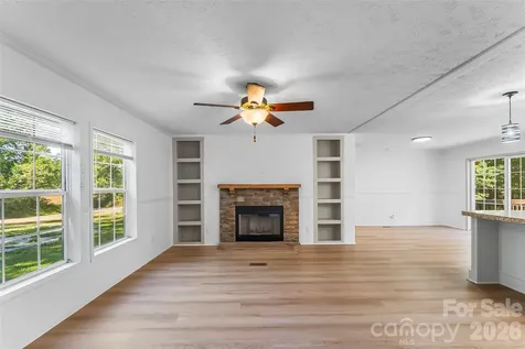 17 Windy Acres Drive Hendersonville NC 28792