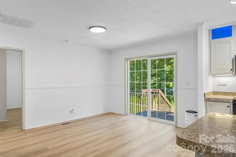 17 Windy Acres Drive Hendersonville NC 28792