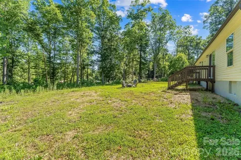 17 Windy Acres Drive Hendersonville NC 28792