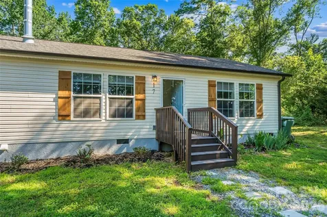 17 Windy Acres Drive Hendersonville NC 28792