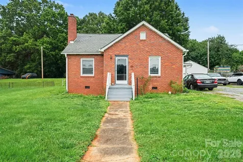 517 N Carolina Avenue Maiden NC 28650
