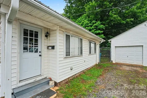 517 N Carolina Avenue Maiden NC 28650