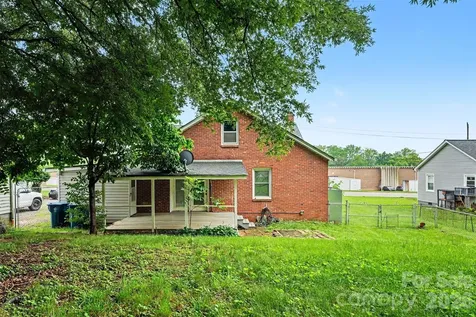 517 N Carolina Avenue Maiden NC 28650