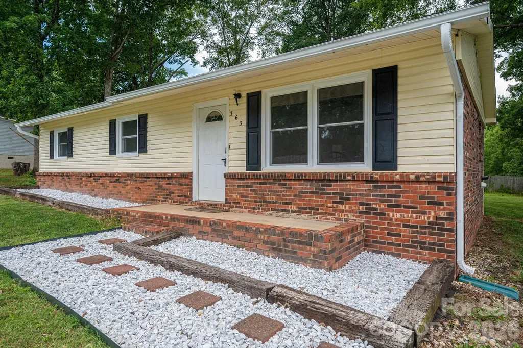 363 Don Mcginnis Road Lincolnton NC 28092