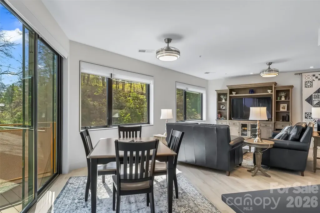 68 Craven Street Asheville NC 28806