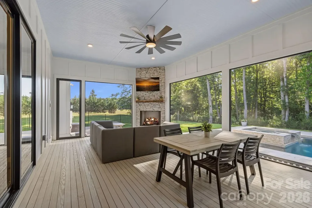 15600 Huntingtowne Village Road Huntersville NC 28078