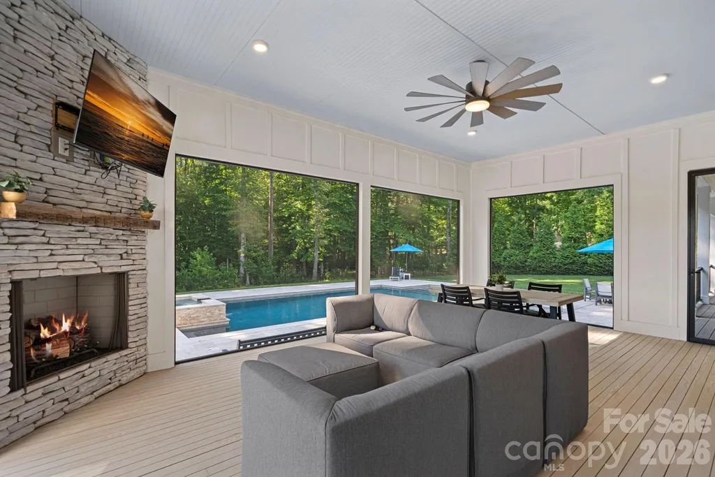 15600 Huntingtowne Village Road Huntersville NC 28078