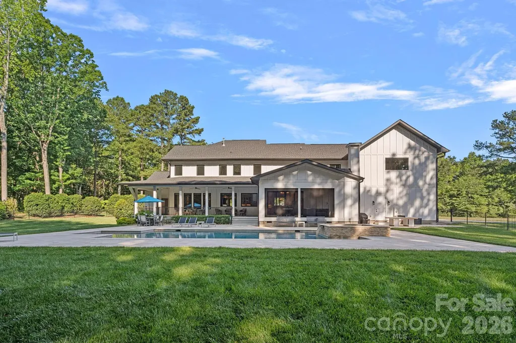 15600 Huntingtowne Village Road Huntersville NC 28078