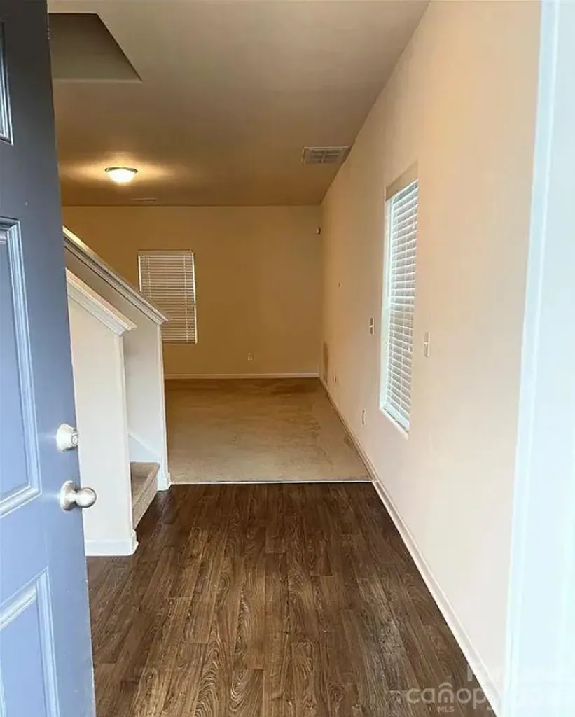 6112 Purbeck Way Charlotte NC 28215