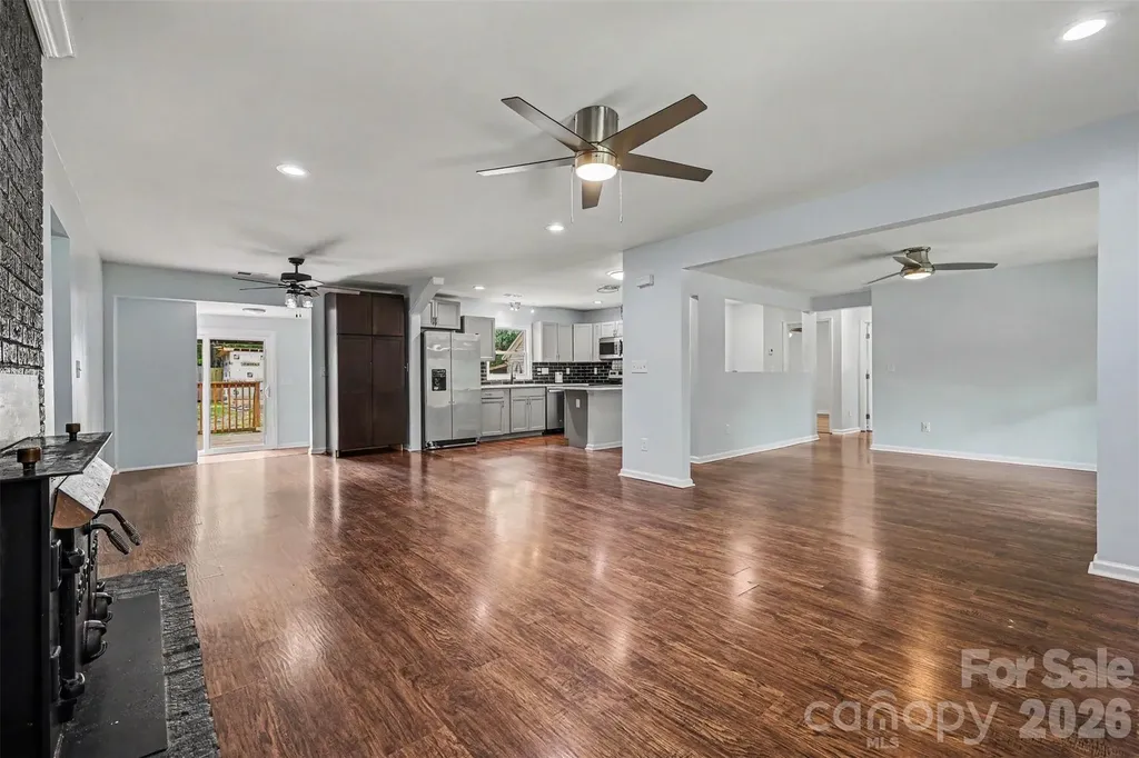 9902 Forest Drive Charlotte NC 28216