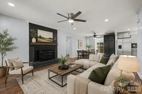 9902 Forest Drive Charlotte NC 28216