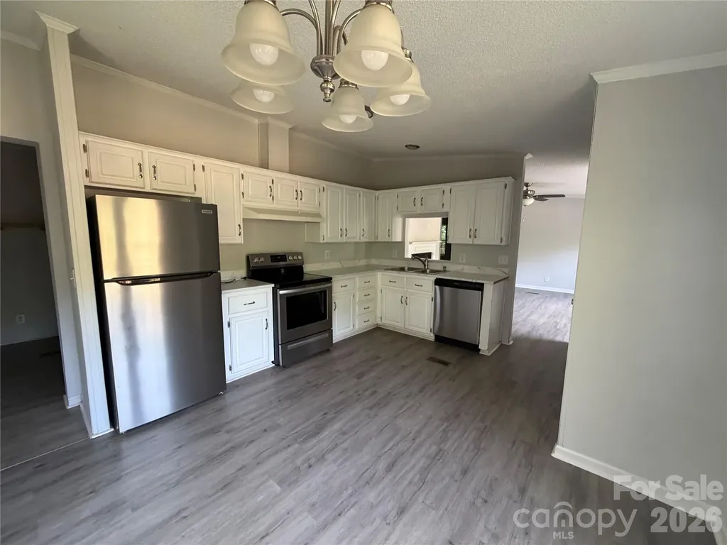 4222 Brookwood Place Lenoir NC 28645