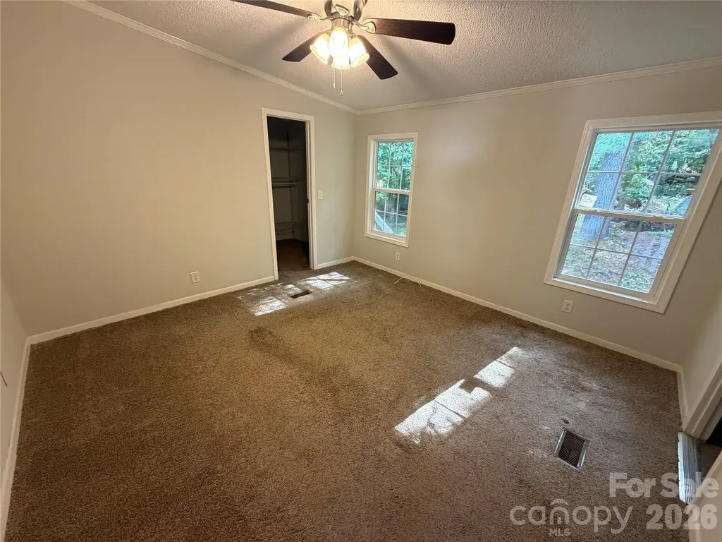 4222 Brookwood Place Lenoir NC 28645