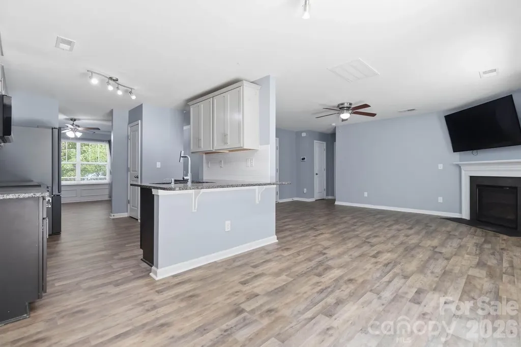 5904 Ellimar Field Lane Charlotte NC 28215