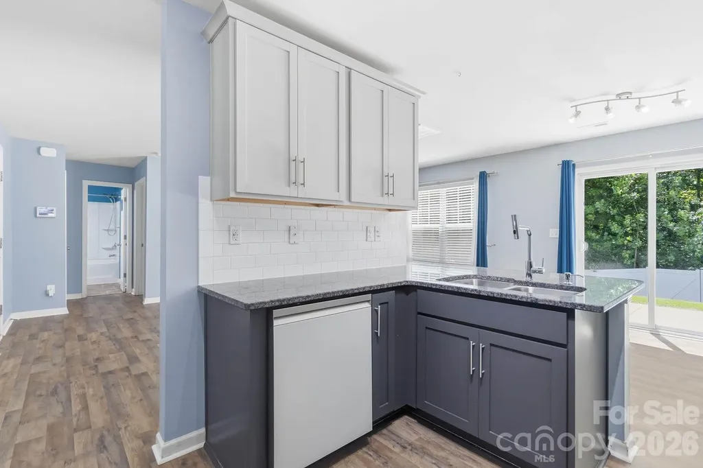 5904 Ellimar Field Lane Charlotte NC 28215