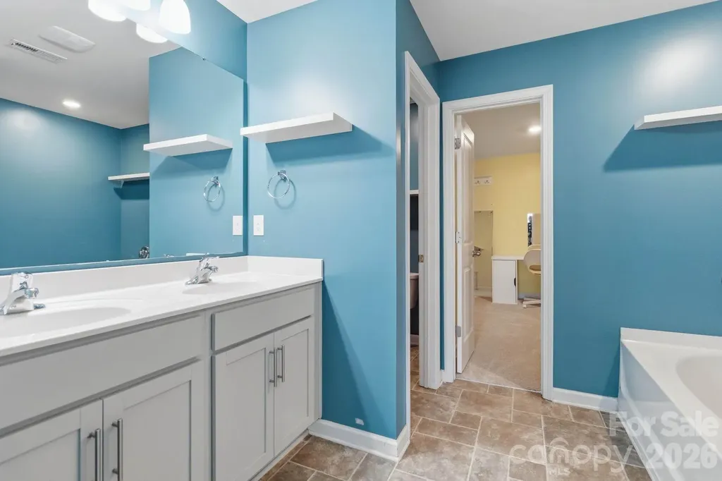 5904 Ellimar Field Lane Charlotte NC 28215