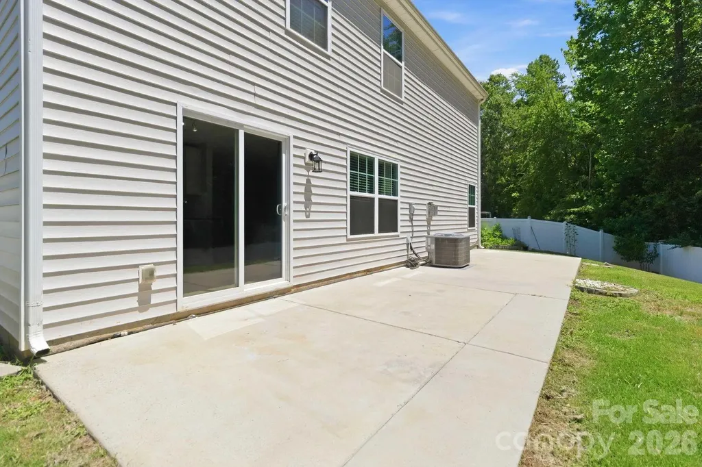 5904 Ellimar Field Lane Charlotte NC 28215