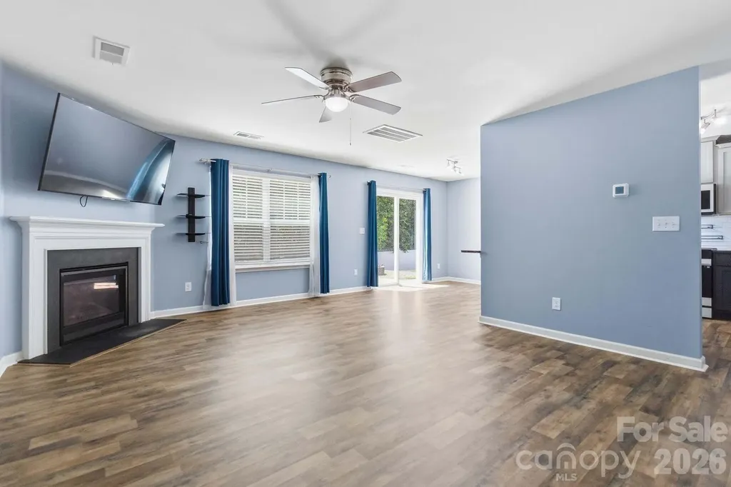 5904 Ellimar Field Lane Charlotte NC 28215