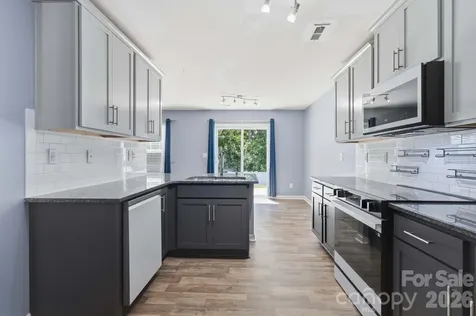 5904 Ellimar Field Lane Charlotte NC 28215