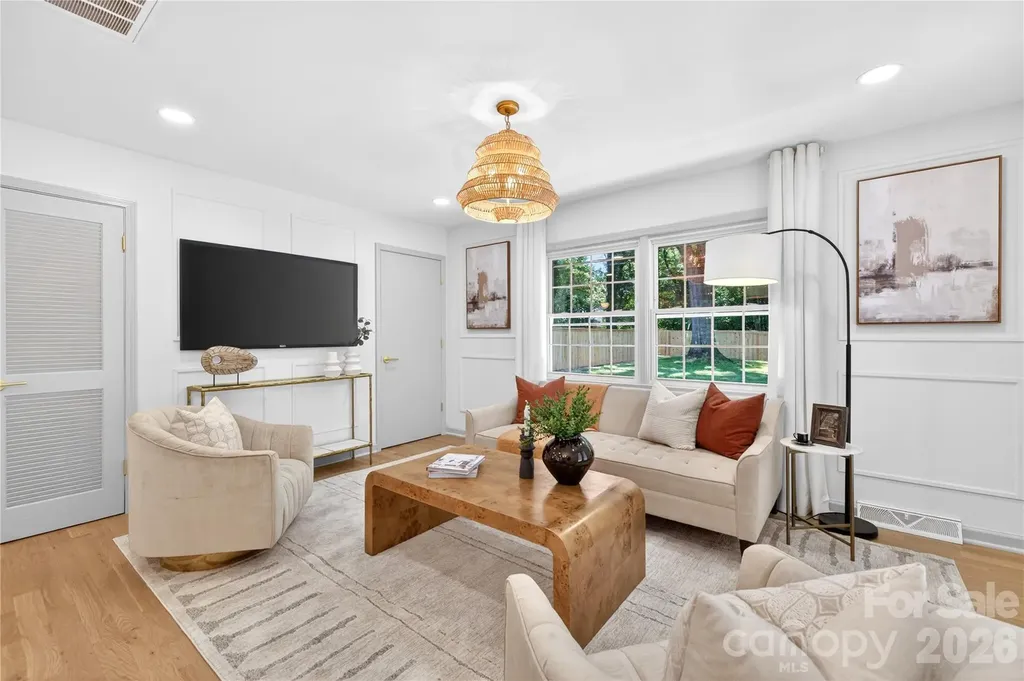4408 Ivanhoe Place Charlotte NC 28205