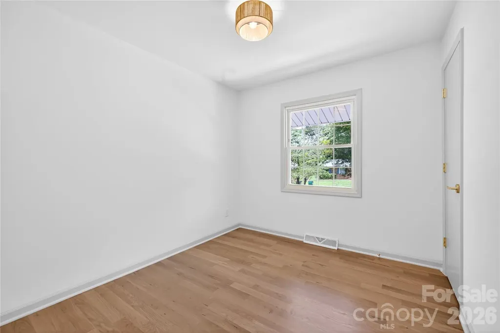 4408 Ivanhoe Place Charlotte NC 28205