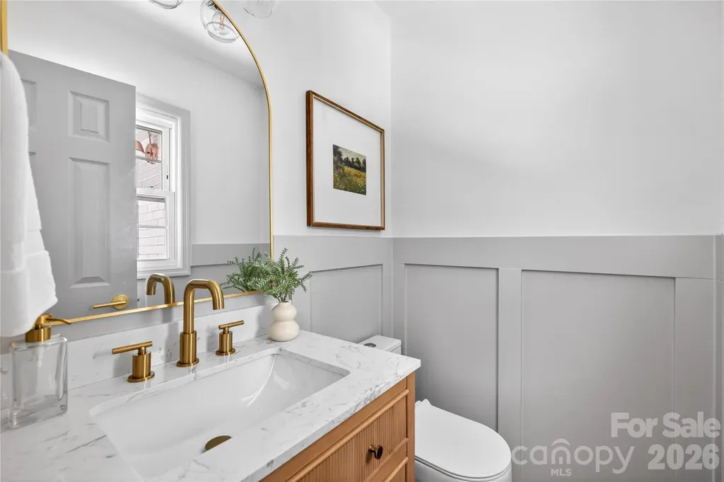 4408 Ivanhoe Place Charlotte NC 28205