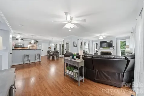 6253 Riviera Run Estates Drive Hickory NC 28601