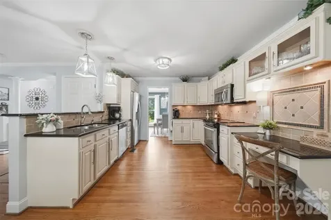 6253 Riviera Run Estates Drive Hickory NC 28601