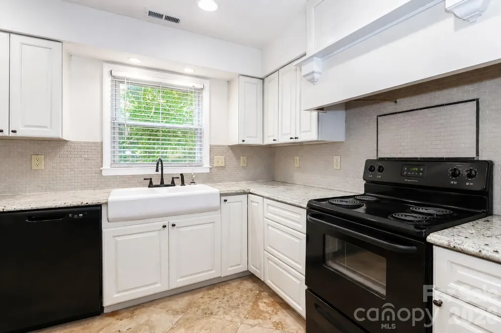 7441 Riding Trail Road Charlotte NC 28212