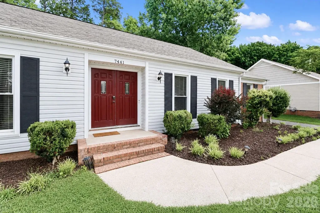 7441 Riding Trail Road Charlotte NC 28212