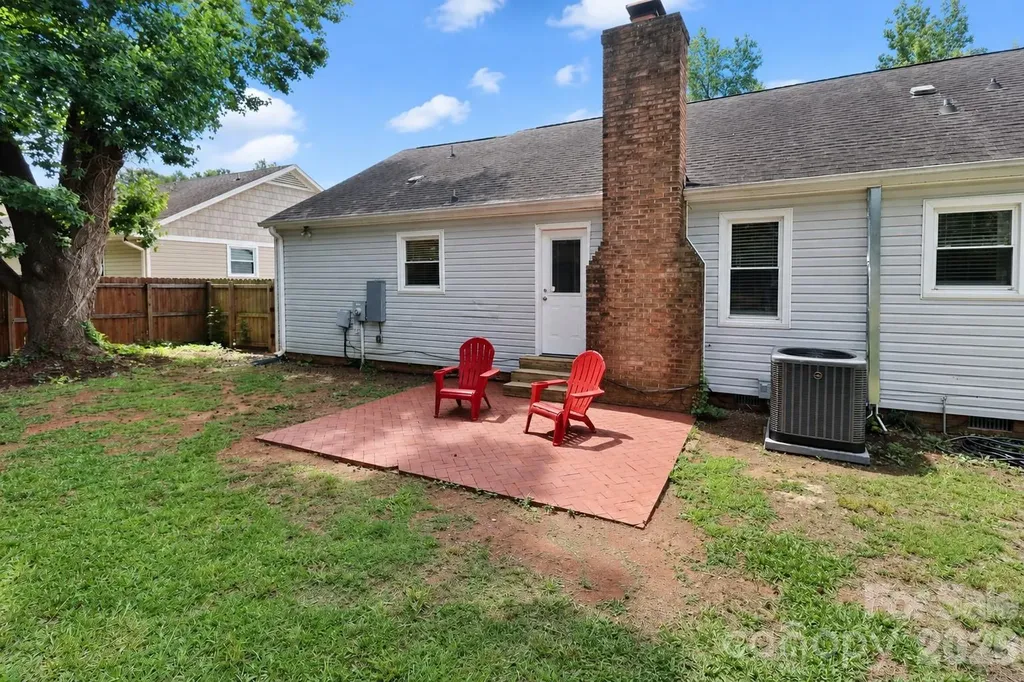 7441 Riding Trail Road Charlotte NC 28212