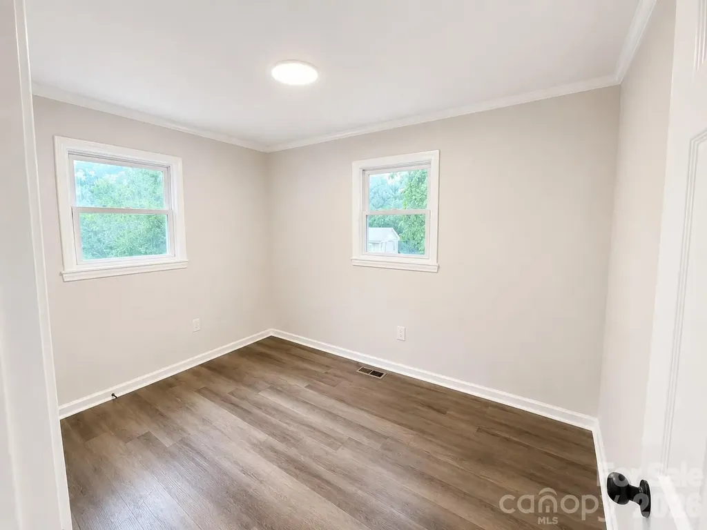 803 Dogwood Drive Dallas NC 28034
