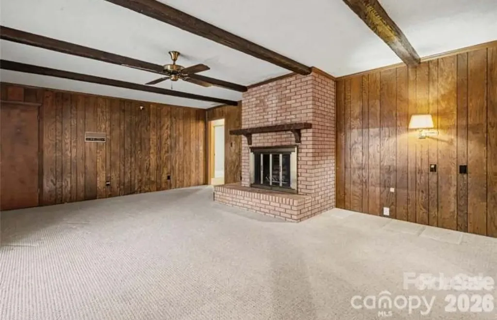 8122 Knollwood Circle Charlotte NC 28213