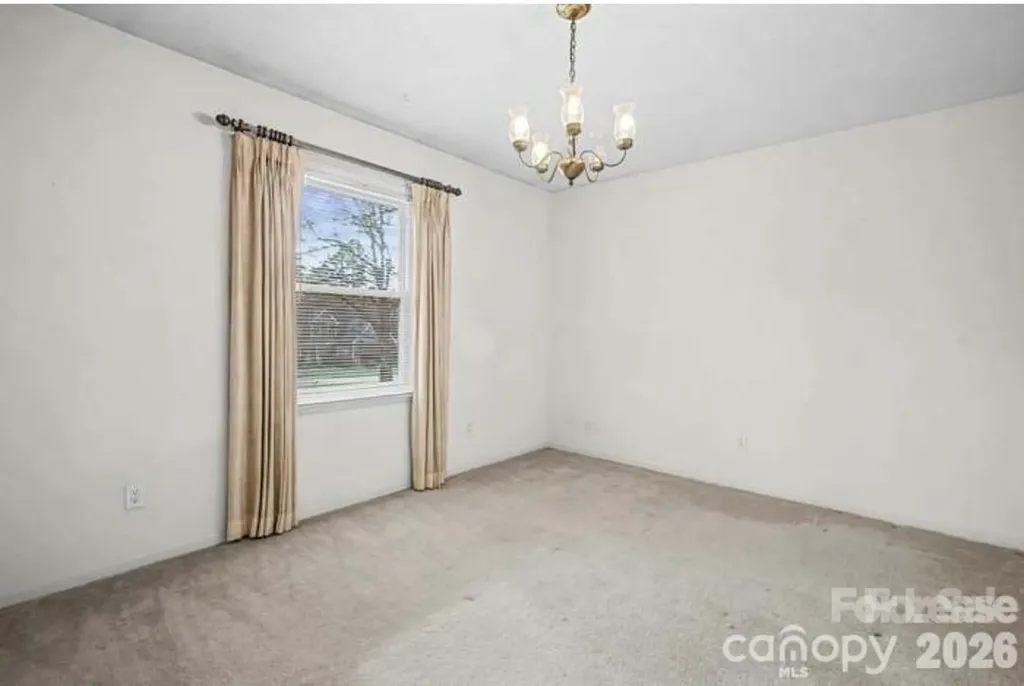 8122 Knollwood Circle Charlotte NC 28213