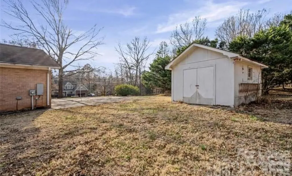 8122 Knollwood Circle Charlotte NC 28213