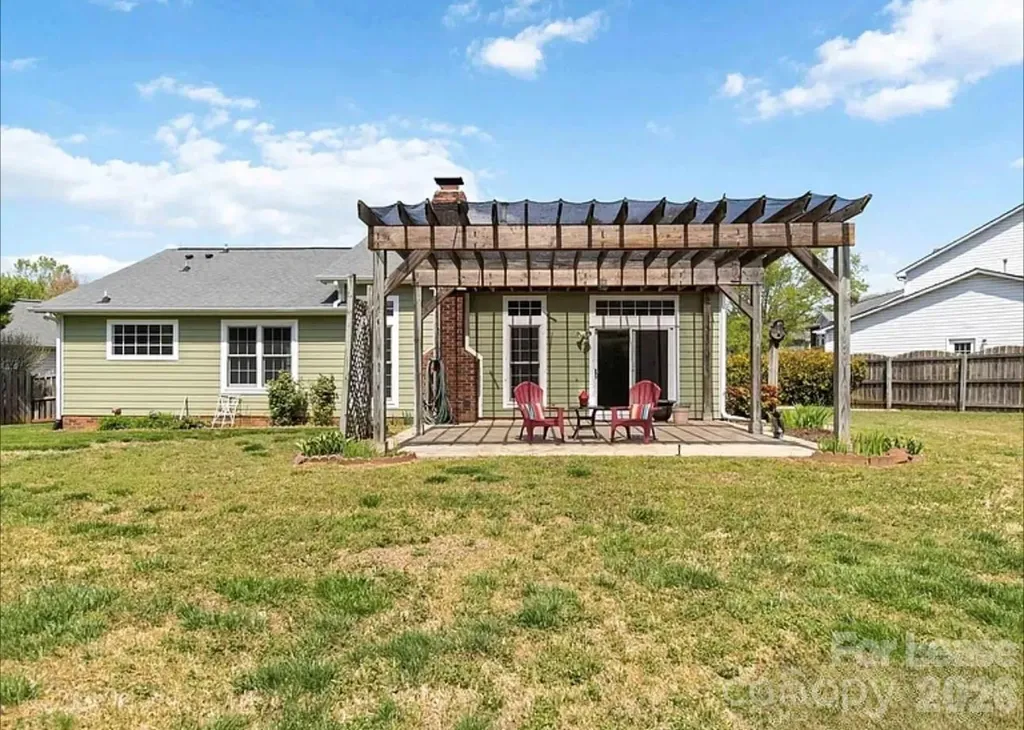 12100 Landing Green Drive Charlotte NC 28277