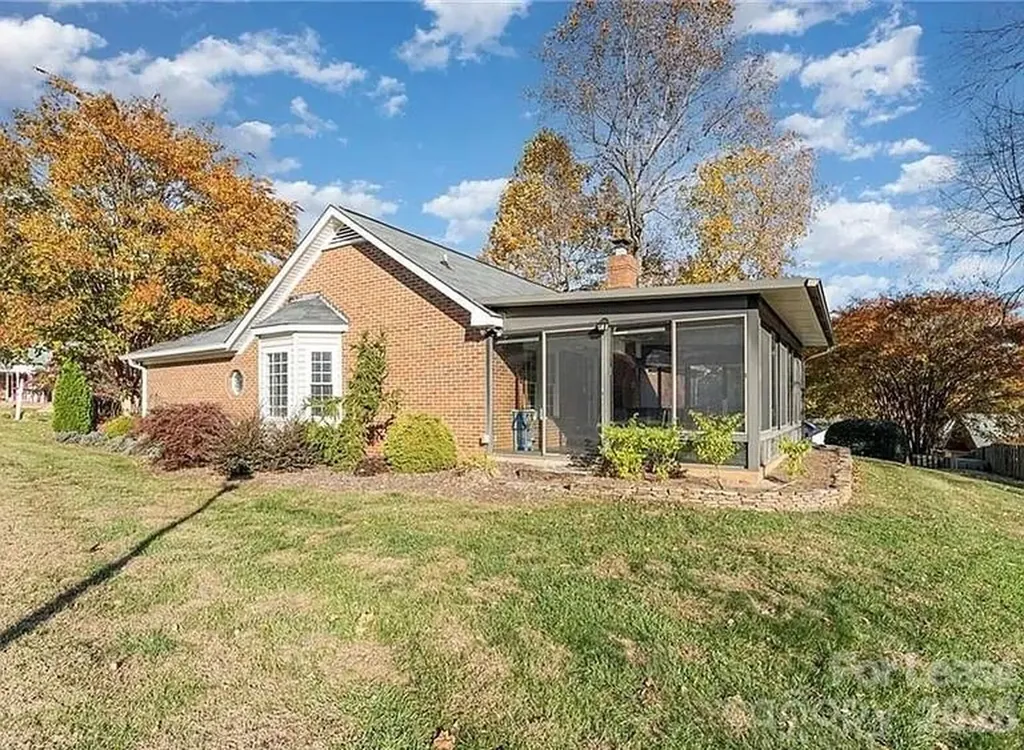 36 Brandy Drive Greensboro NC 27409