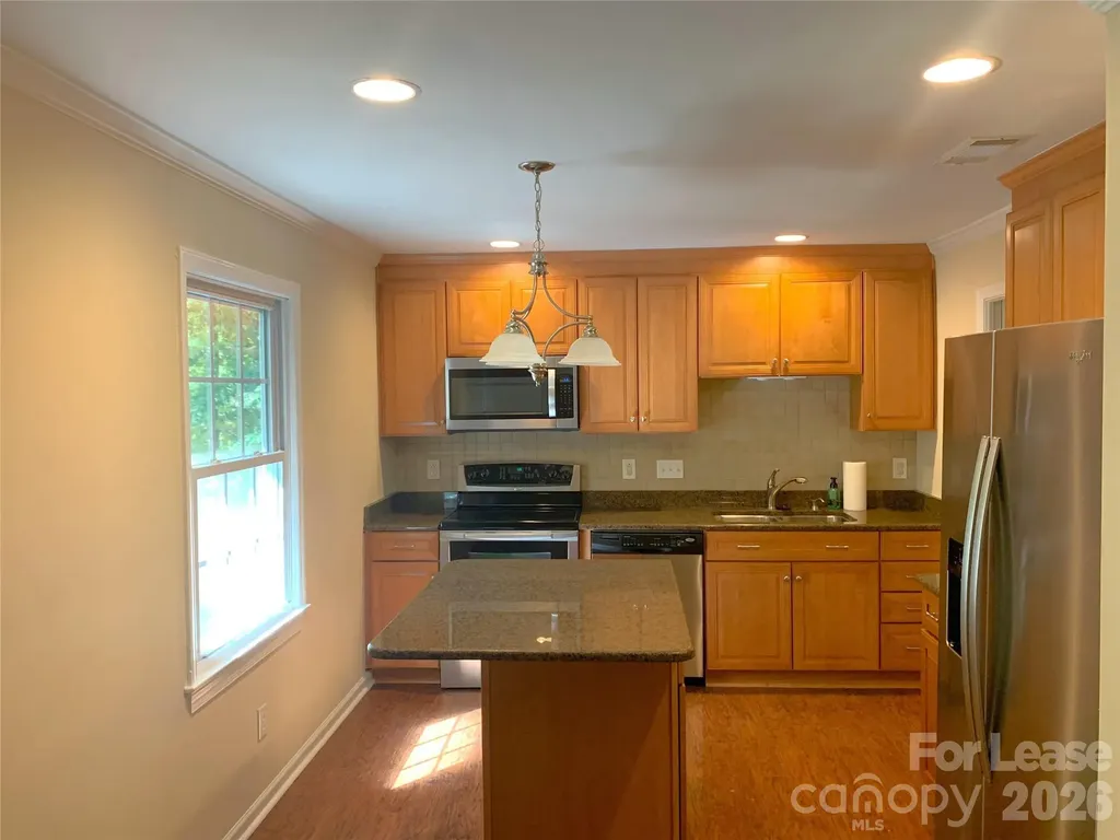 1114 Glenshannon Road Matthews NC 28105