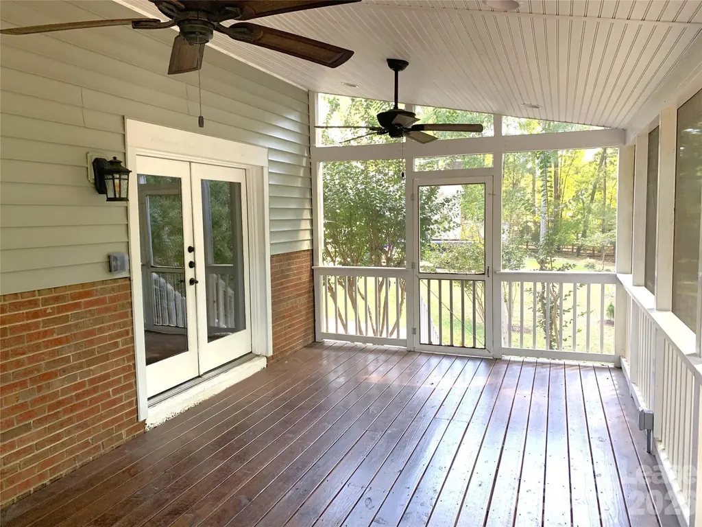 1114 Glenshannon Road Matthews NC 28105