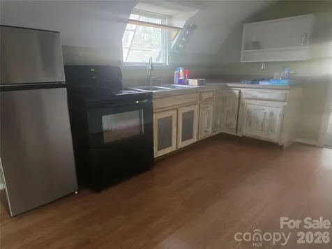 1480 Davis Mountain Road Hendersonville NC 28739