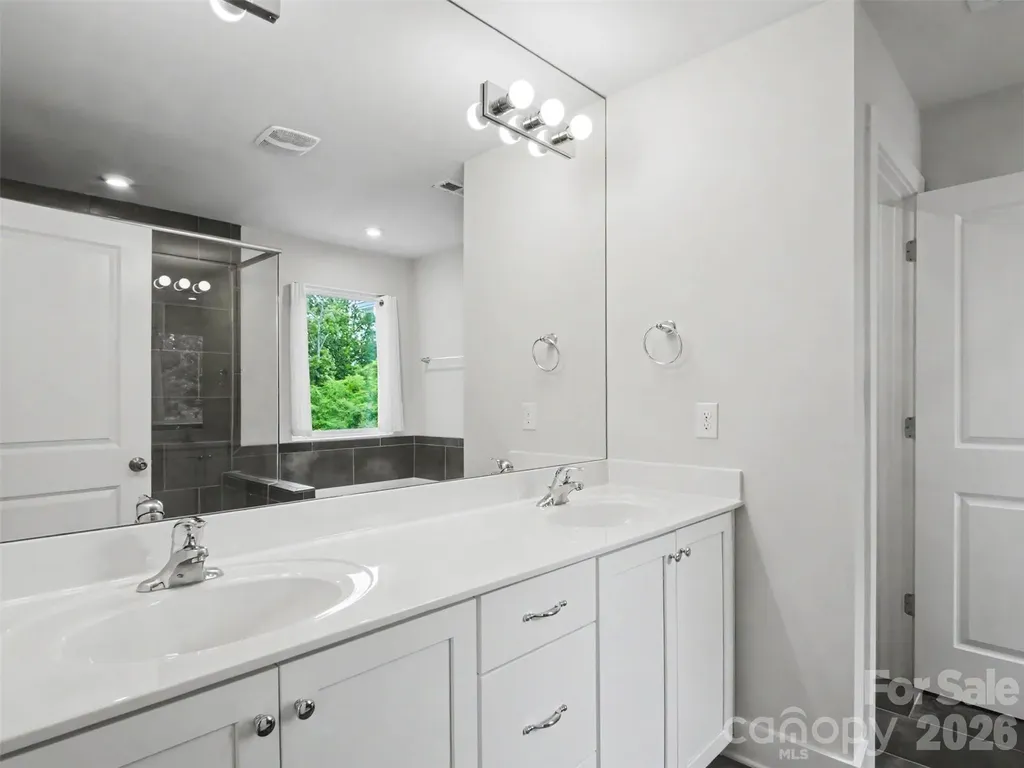 2845 Ensemble Court Charlotte NC 28262