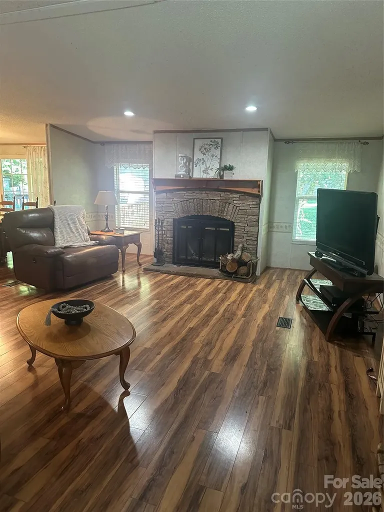 43702 Cypress Crossing Road New London NC 28127
