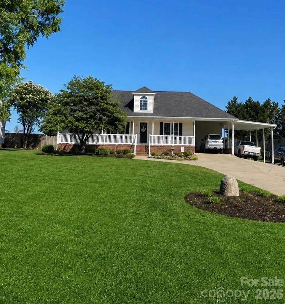 131 Landing Court Bessemer City NC 28016