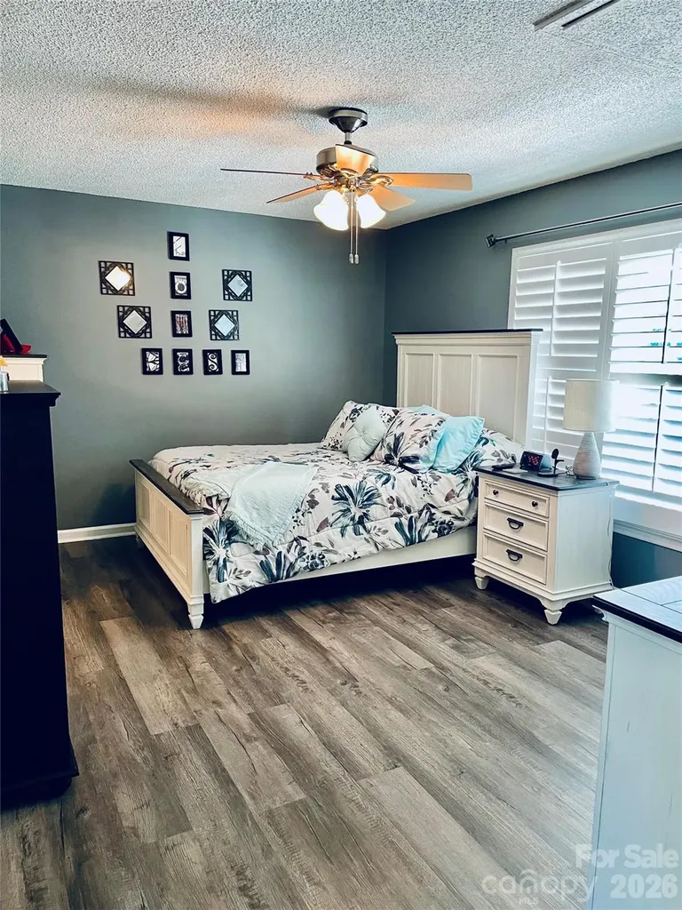 131 Landing Court Bessemer City NC 28016